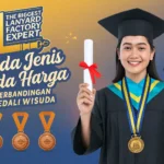 beda jenis beda harga perbandingan medali wisuda